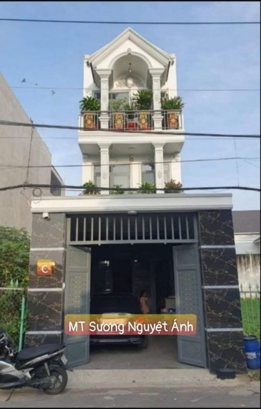 Nhà MT Sương Nguyệt Ánh, Đông Hòa, Dĩ An, Bình Dương 