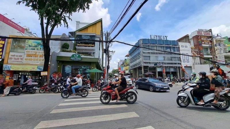 Bán hoặc Cho Thuê Nhà Mặt Tiền kế Bên cafe Phúc Long và cafe KATINAT lớn nhất Gò Vấp