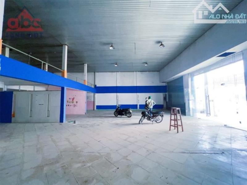 Cho thuê nhà 700m2 mặt tiền Quốc Lộ 1A P.Tân Biên TP.Biên Hoà