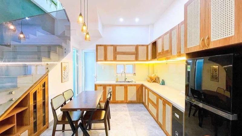 Một Căn Duy Nhất - Nhà Đẹp 3 Tầng Như Villa - Sd 123m2 - Chỉ Nhỉnh 3,5 Tỷ (TLCC) - Phố Lê Đình Lý - 