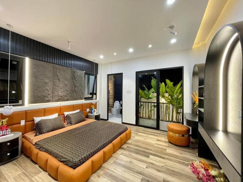 *Kiệt OTO 356 Hoàng Diệu - Có bán ngôi nhà 2tầng (Với DT siêu lớn: 93m2.  DTSD: 150m2.  Nhà hướng Đô