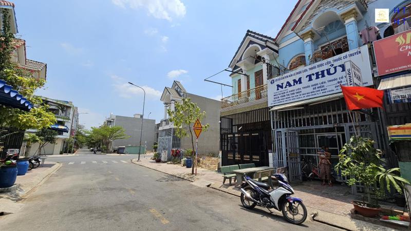 Bán nhà KDC rẻ nhất gần chợ Phú Phong 200m, p.Bình Chuẩn, Tp.Thuận An