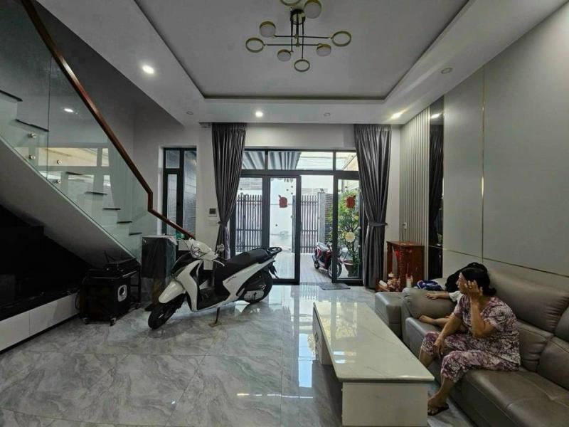 Bán nhà 1trệt 1lầu, ngang 6x22m đẹp, gần giáo xứ Xuân Hòa, p.Tam Hiệp, Tp.Biên Hoà.