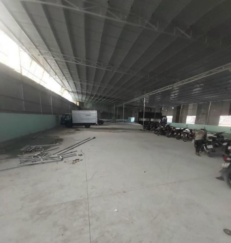 Nhà xưởng cho thuê 1700m2 Đặng Thúc Vịnh - HM