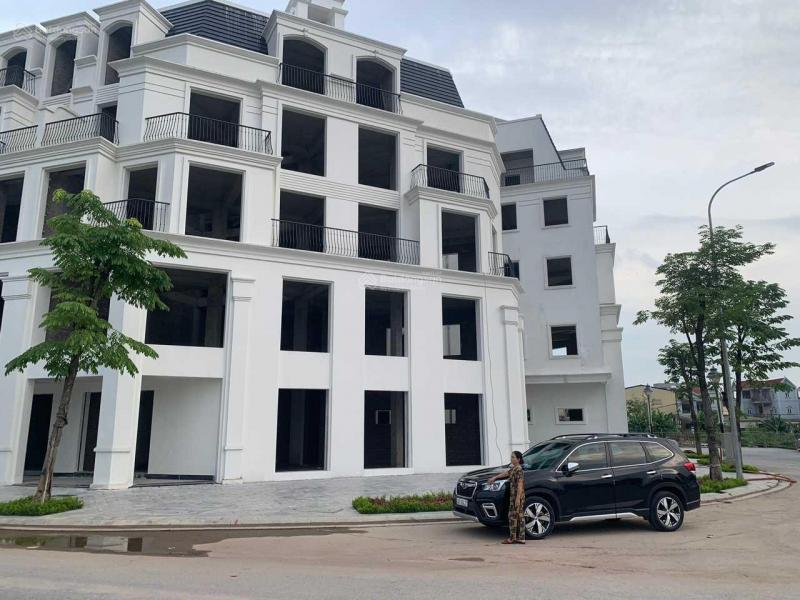 Chính chủ cho thuê căn shophouse lô góc, vị trí đắc địa, mặt tiền 25m