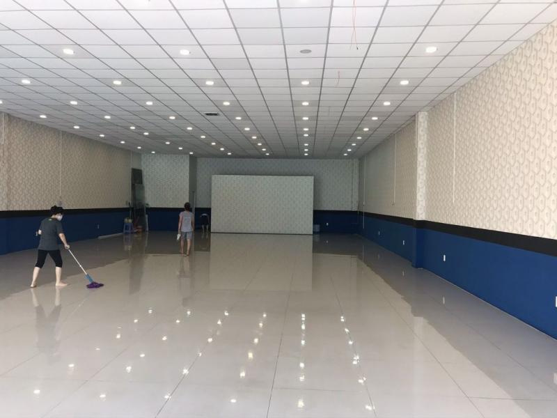 Cho thuê mặt bằng 350m2 đường Thống Nhất P.8