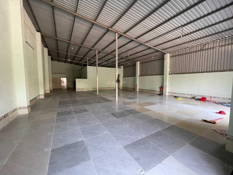 Cho thuê kho xưởng đẹp (200m2) Bến Đình 4. Vị trí làm kho xưởng hoặc kinh doanh