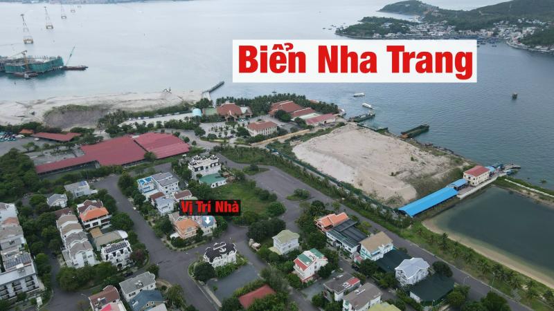 Cần sang nhượng căn Biệt Thự ( căn góc) 2 mặt tiền, khu Biệt Thự và Sinh Thái An Viên, Nha Trang, Kh