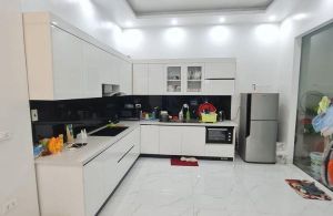 hính chủ e cần bán nhà 3 tầng với diện tích là 80m2 mặt tiền 5m