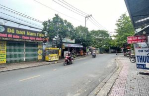 - MT siêu khủng 7.5m.22m vơi dt 179m2  