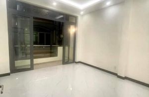 Nhà 3 tầng , DT,48m2, Giá 5,45 tỷ.