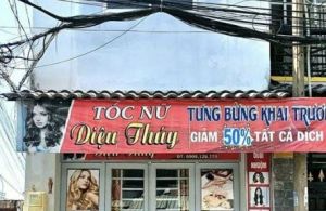 KIẾM ĐÂU RA NHÀ MẶT TIỀN HẺM KINH DOANH, XE HƠI QUA LẠI HÀNG NGÀY.