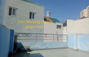 Nhà 1/ đường hòa bình q11. 