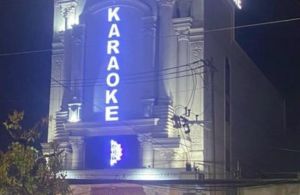 Cần Bán Gấp Quán KARAOKE, 5 tầng gồm 23 phòng VIP , cùng 7 phòng nhân viên)