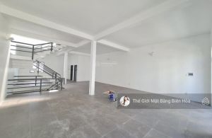 Cho thuê nhà trống suốt, phù hợp làm văn phòng, lớp học hoặc kho chứa hàng, hơn 30 sản phẩm đa dạng