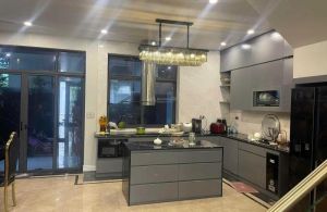 Căn liền kề 105m2 hoàn thiện nội thất cao cấp, có thang máy