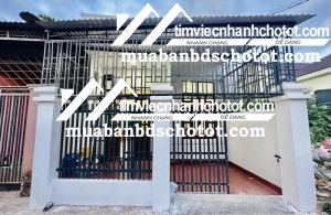 Nhà hẻm 410 lí thái tổ đối diện trường huỳnh thúc kháng,đường rộng 8m thông ra lê thị hồng gấm.